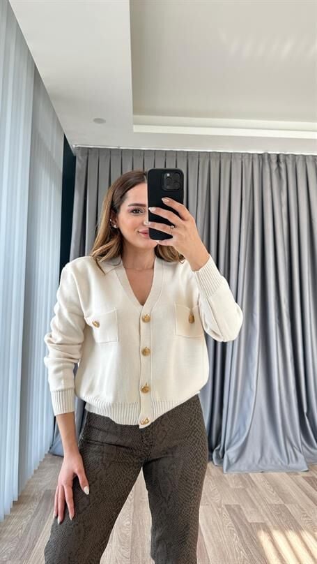 Diana Önü Düğmeli Hırka